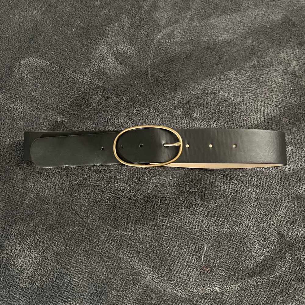 Black and gold belt